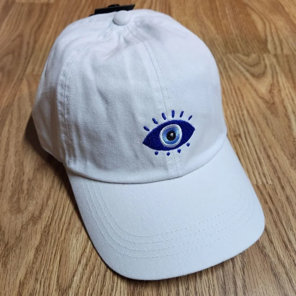 🔹️NWT David & Young White w/Blue Embroidered Evil Eye Hat One Size